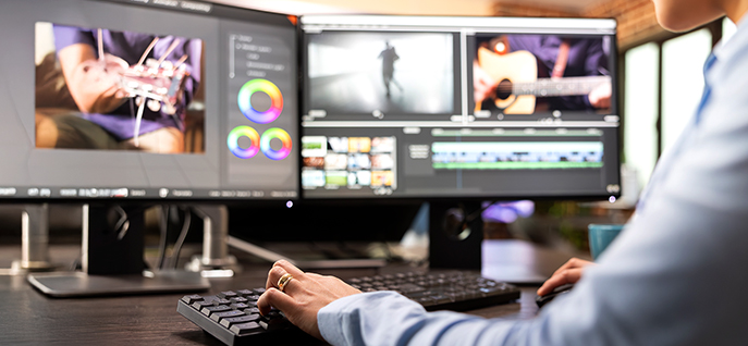 출판 디자인 및 영상 편집 과정 이미지